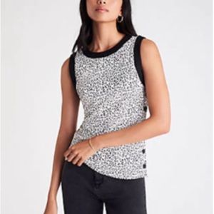 Ann Taylor snow leopard print sleeveless top/shell.